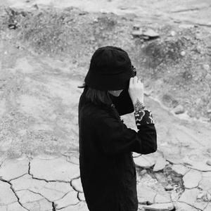 逹葢薾的旗帜2025地一地址二
